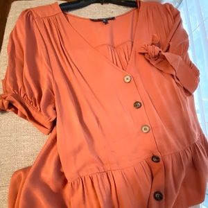 Button Down Tie Sleeved Midi Dress